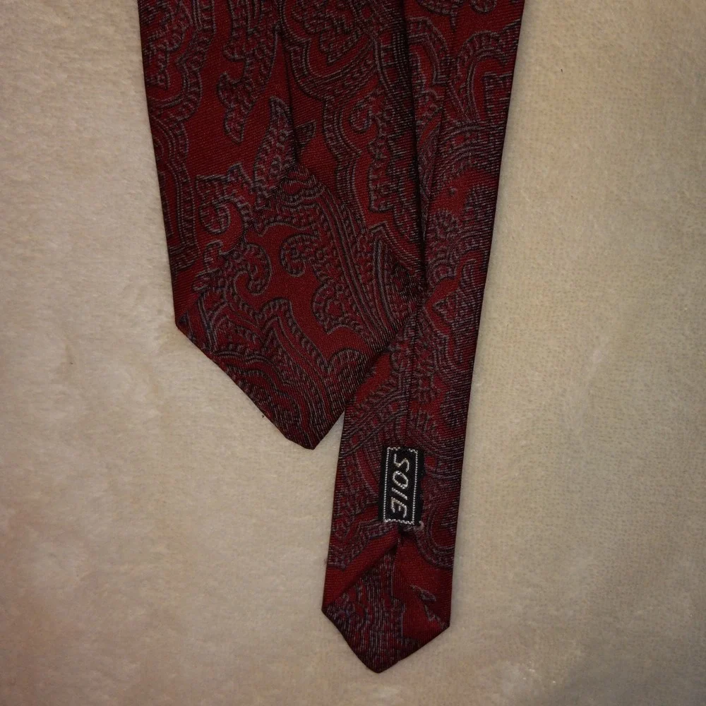 VTG Miller & Rhoads Silk Skinny Tie PAISLEY RED SOIE CHAMPS ELYSEES